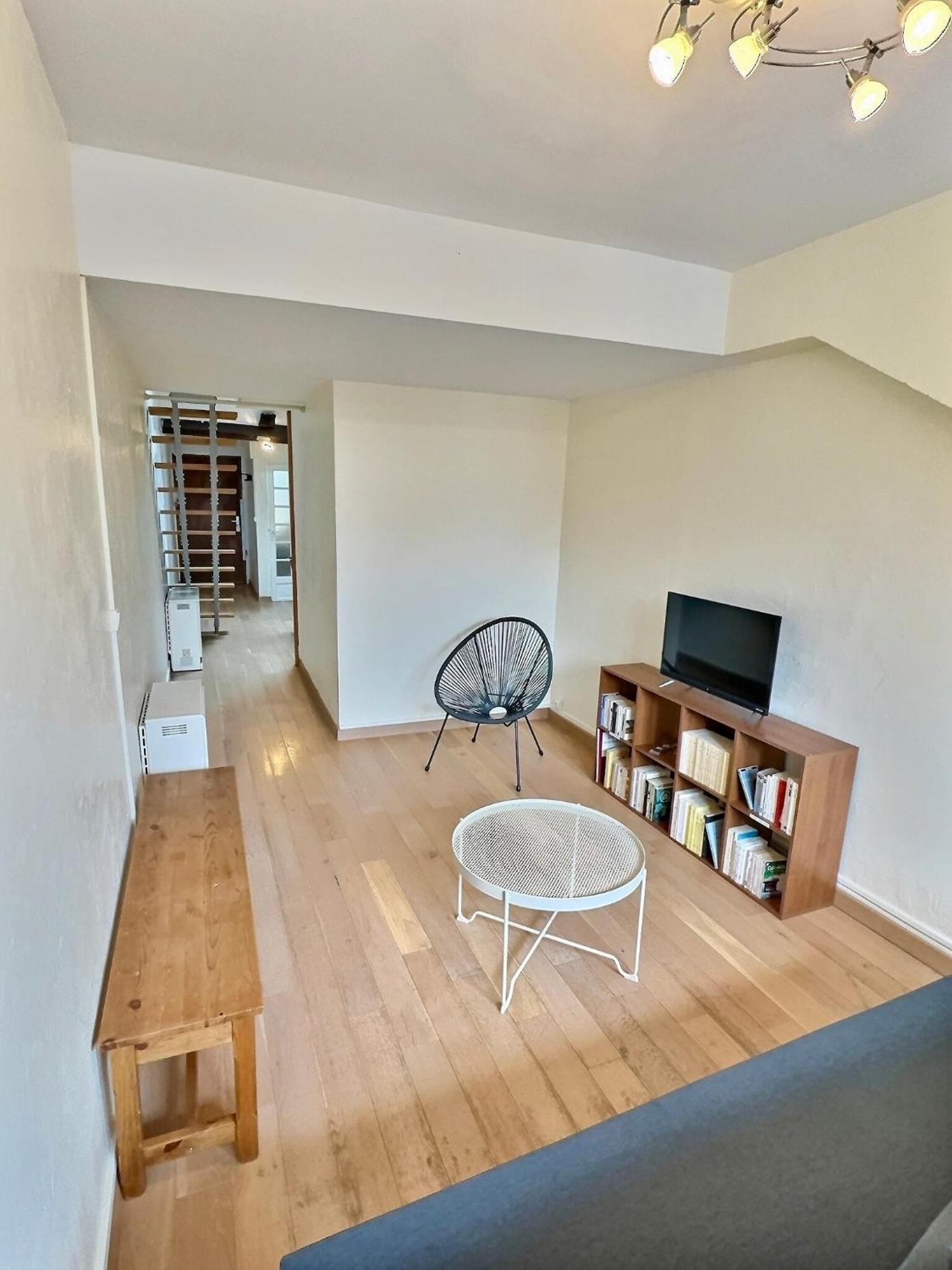 Wonderhost, Spacieux Et Atypique En Coeur De Ville Pau Eksteriør bilde